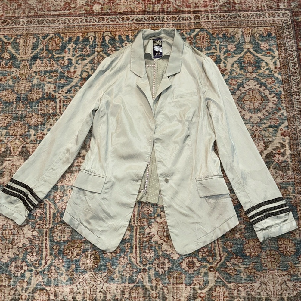 Free People Preowned gray silky military styled blazer w/back zipper size S/P